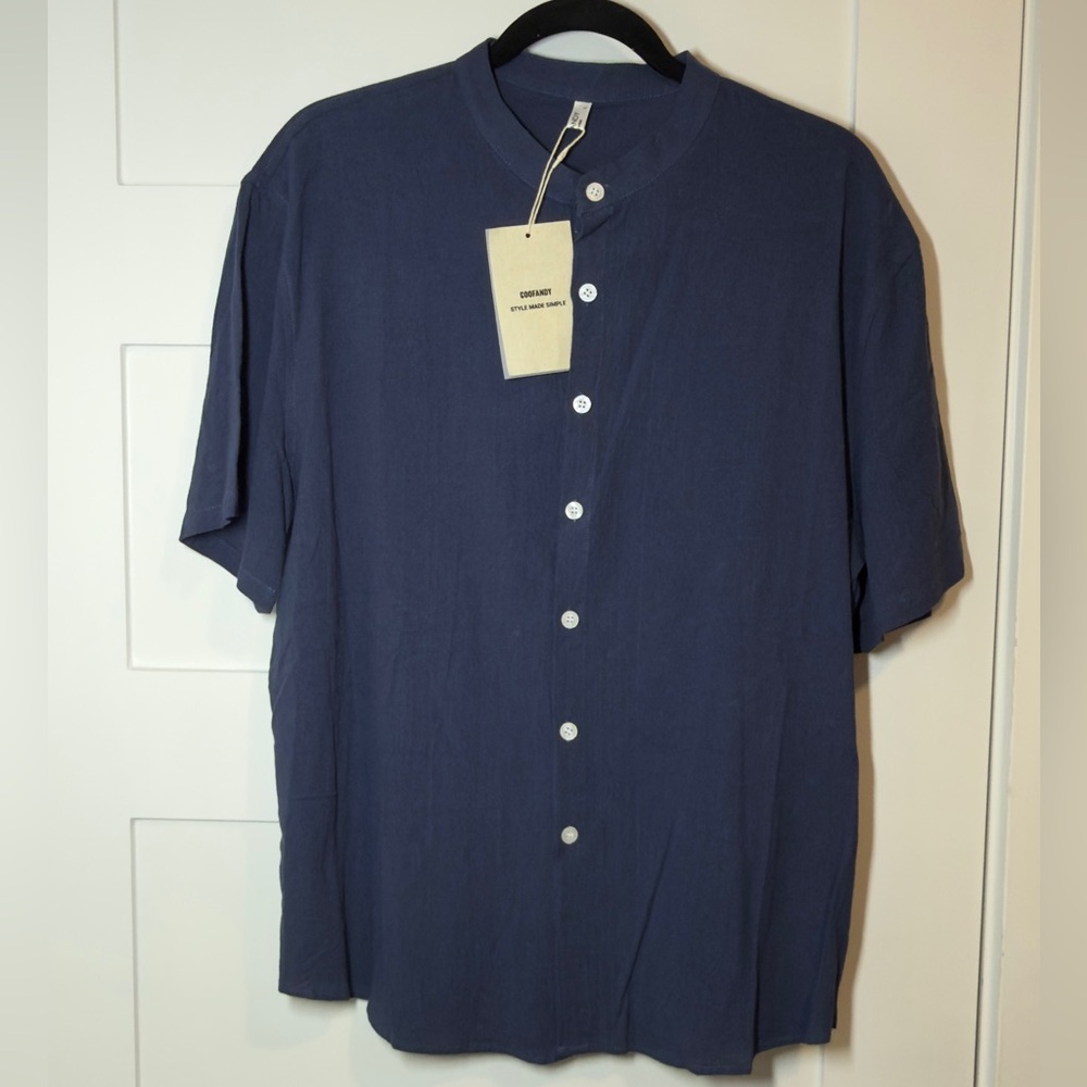 Elegant Casual Button Down Shirt in Navy